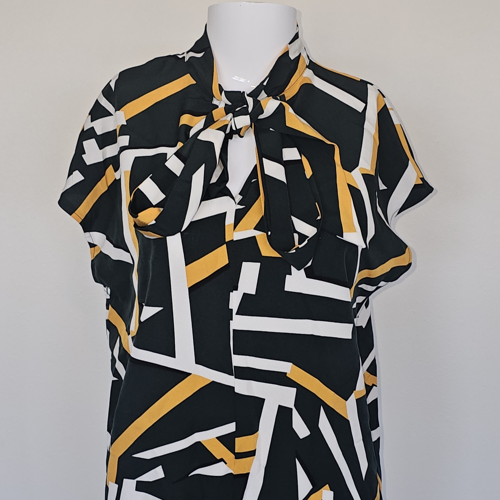 Stylish Women's Geometric Print Top